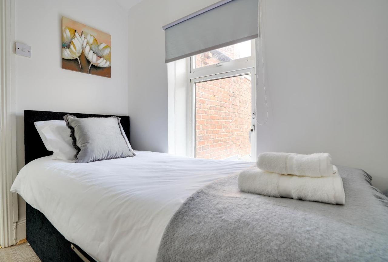 Modern And Spacious 3-Bedroom House - Free Parking, Fast Wi-Fi, Ideal For Up To 7 Guests Houghton-le-Spring Eksteriør billede